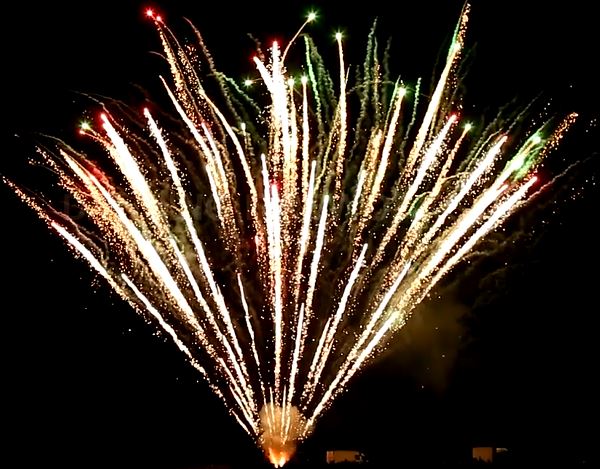 300 Shots Fireworks Cakes Professional Display 1.3G
